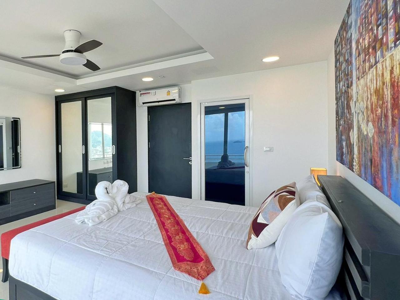 Andaman Hills - 3br Sea View Townhouse Semesterbostad Patong