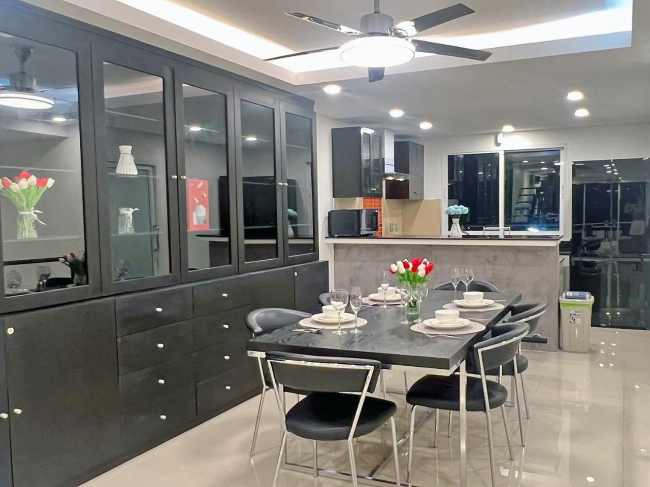 Andaman Hills - 3br Sea View Townhouse Patong
